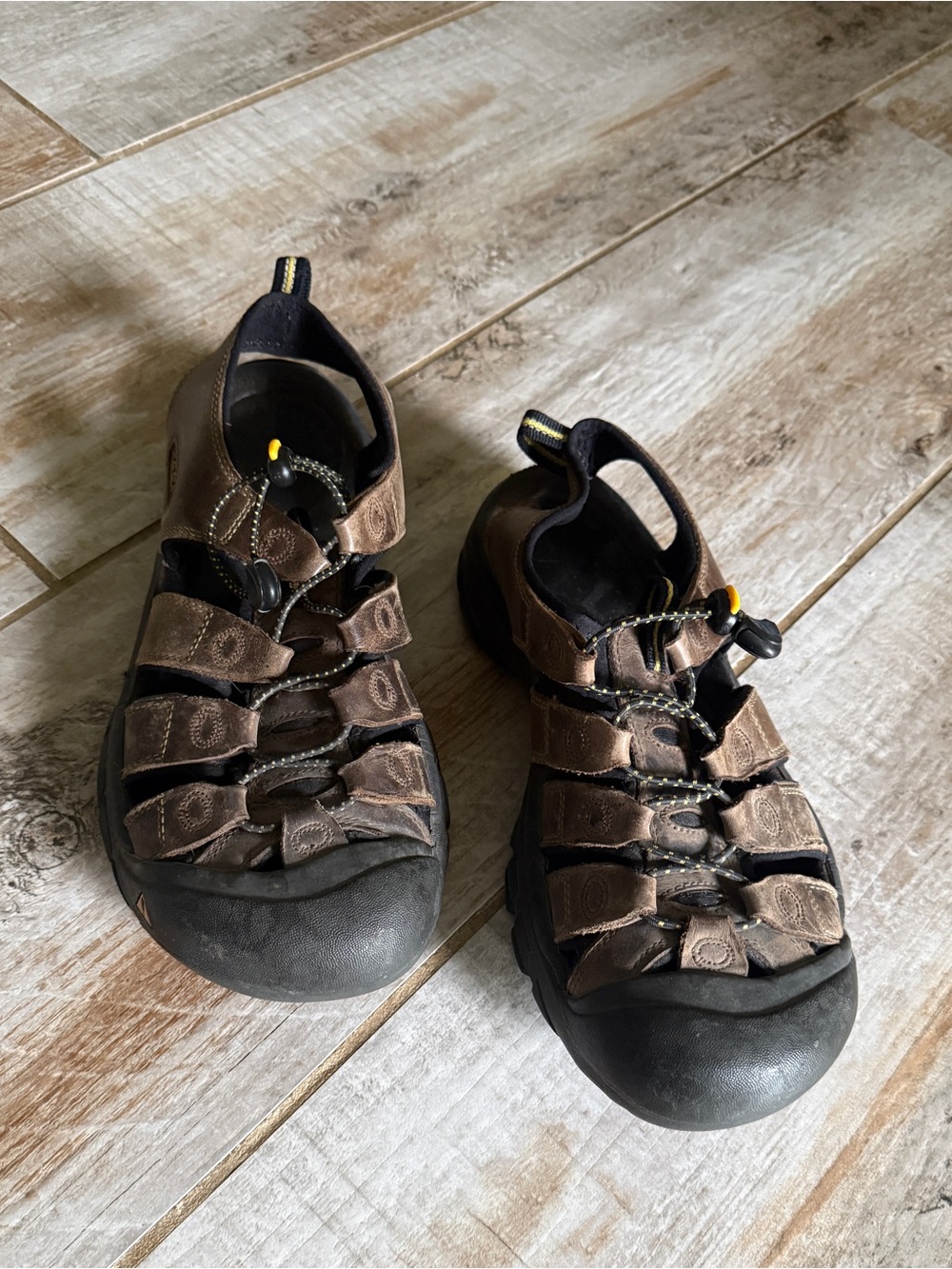 Keen Men’s Newport Brown Leather Sandal